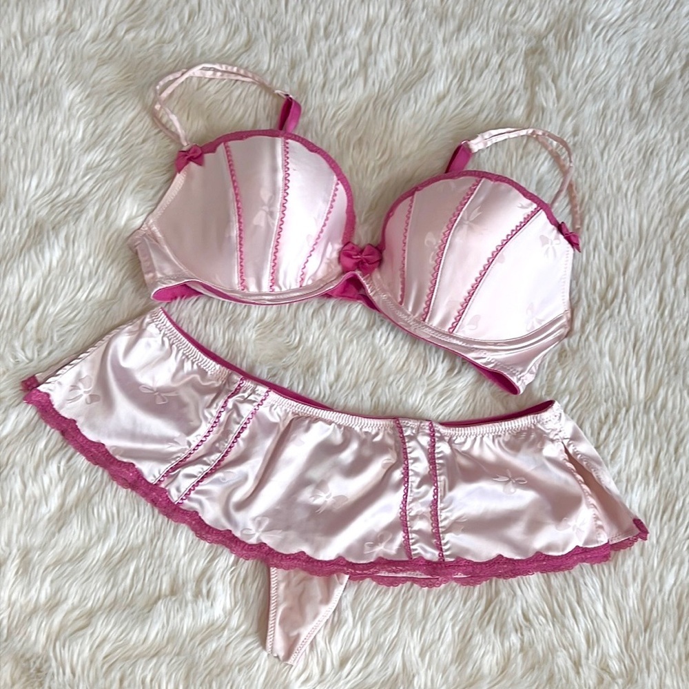Vintage Victoria’s Secret Lingerie Set